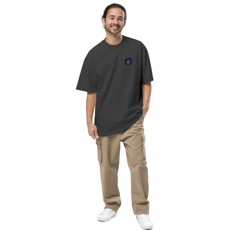 chief_tobi - Oversized T-Shirt mit verwaschenem Look und Druck